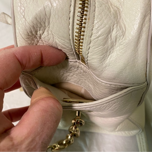 New OROTON White Pebbled Leather Crossbody Medium sized Handbag - Picture 8 of 12